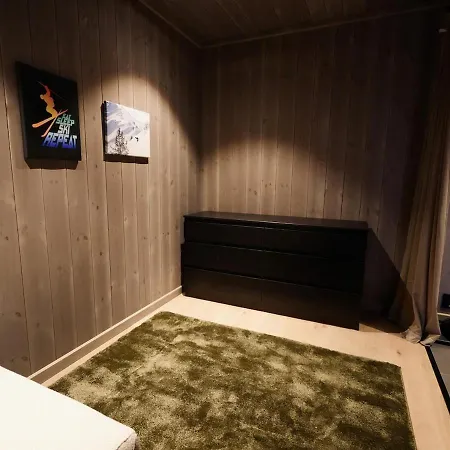 In & Out - * Hemsedal