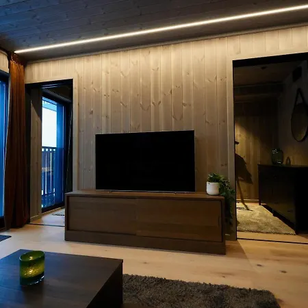 In & Out - * Hemsedal