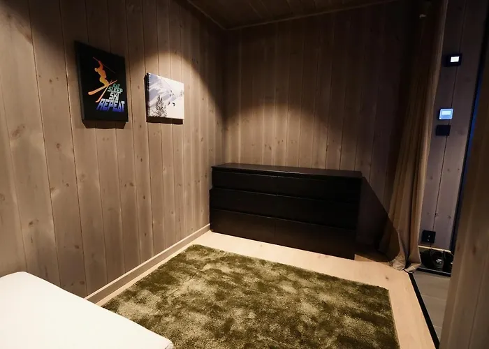 In & Out - * Hemsedal