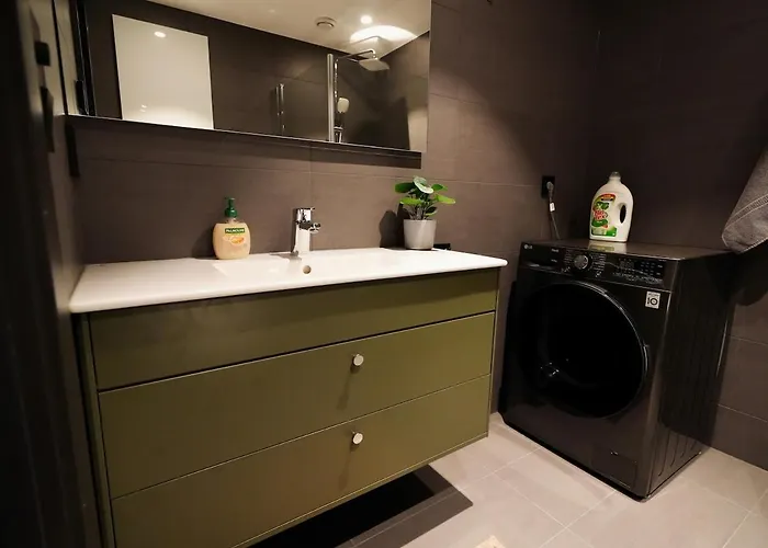 In & Out - Lägenhet